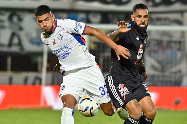 San Lorenzo encontró un empate ante Riestra